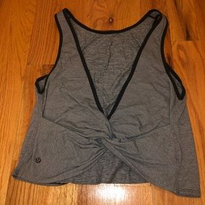 Lululemon • cotton tank worn on both sides sz 6